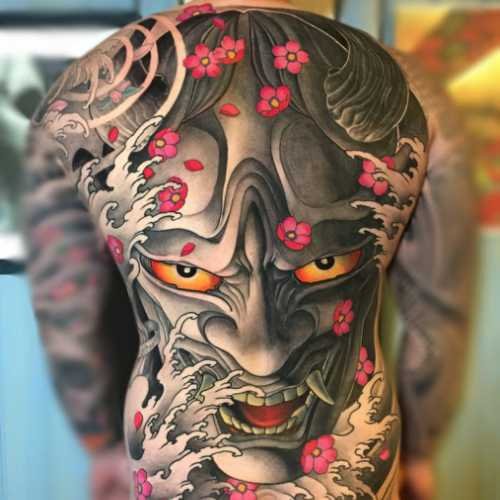 98 tatouage japonais dos hannya